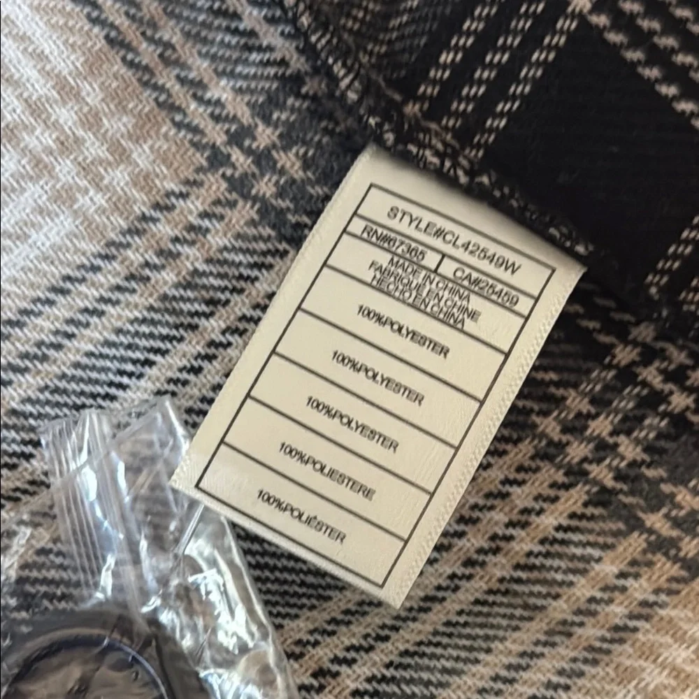 Steve Madden BB Dakota Black and Cream Checkered Shacket - Picture 5 of 5